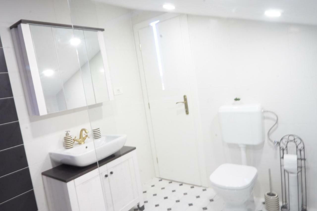 Apartman Balancana Kastela Luaran gambar
